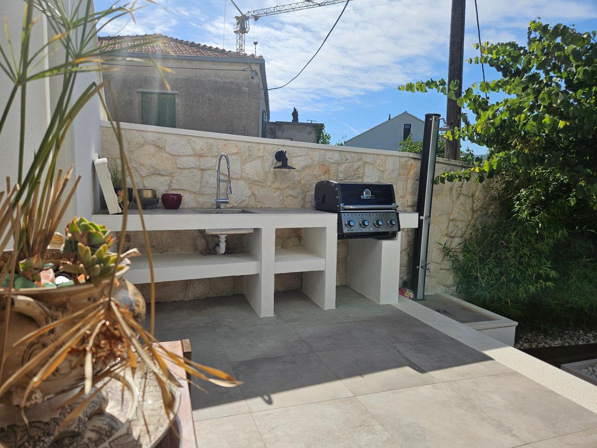 The Three Flowers Pool House Τρογκίρ Εξωτερικό φωτογραφία