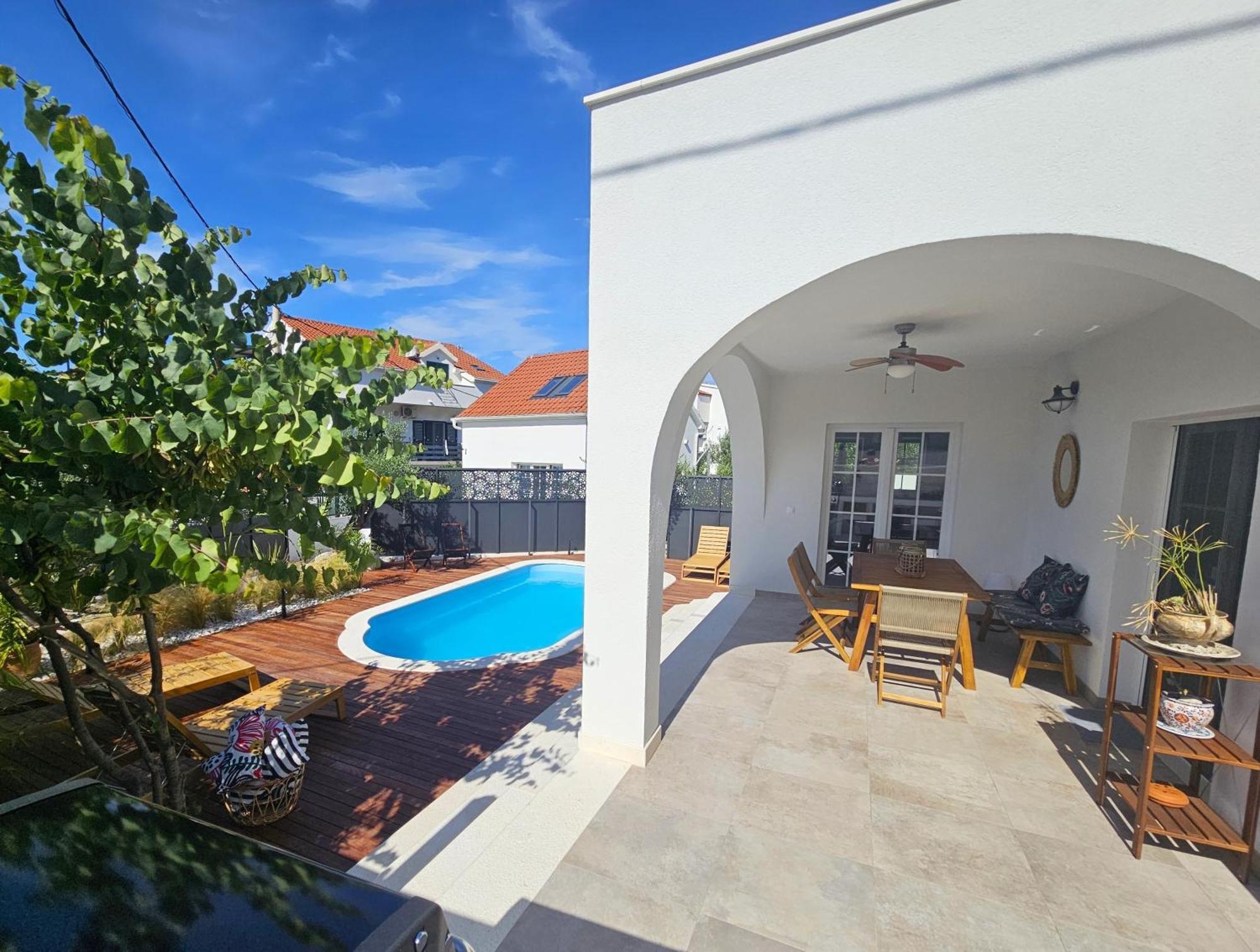 The Three Flowers Pool House Τρογκίρ Εξωτερικό φωτογραφία