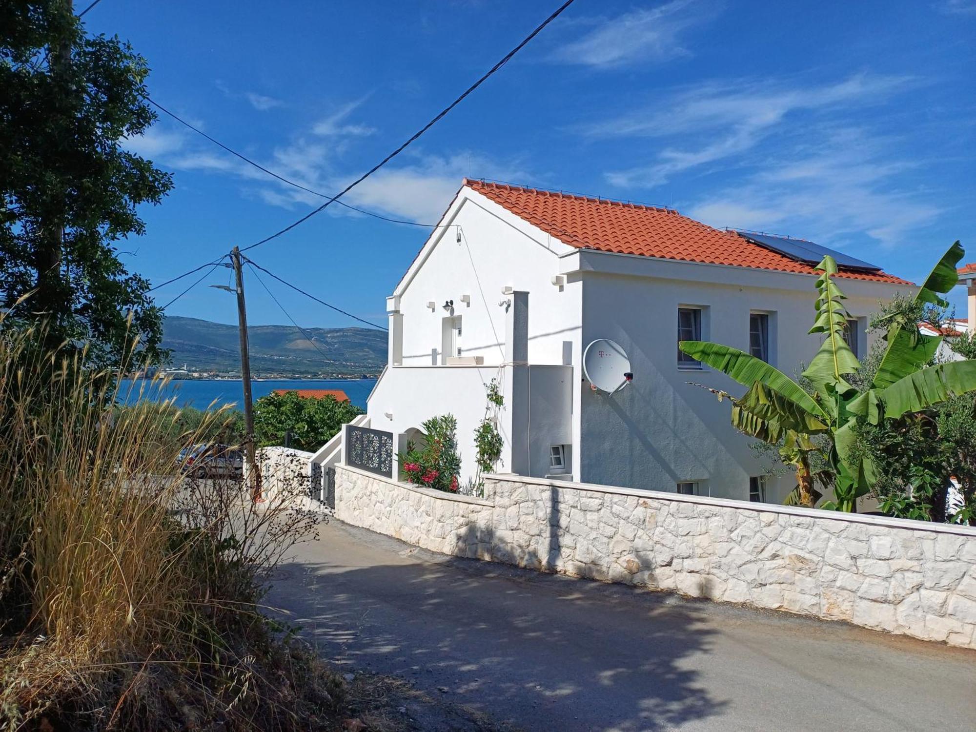The Three Flowers Pool House Τρογκίρ Εξωτερικό φωτογραφία