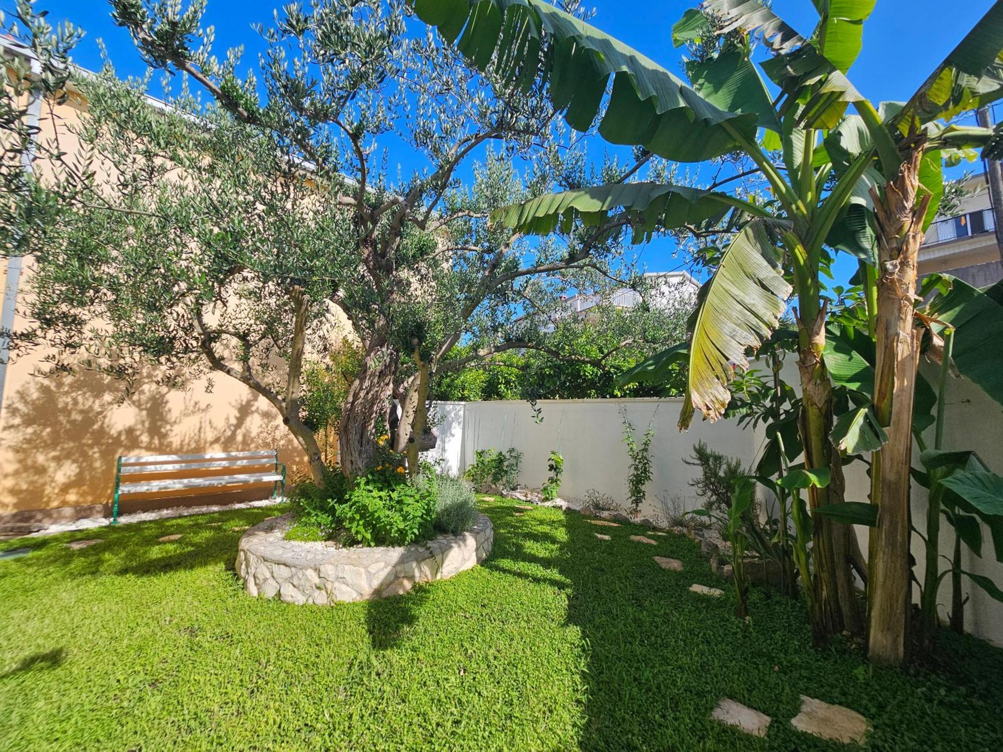The Three Flowers Pool House Τρογκίρ Εξωτερικό φωτογραφία